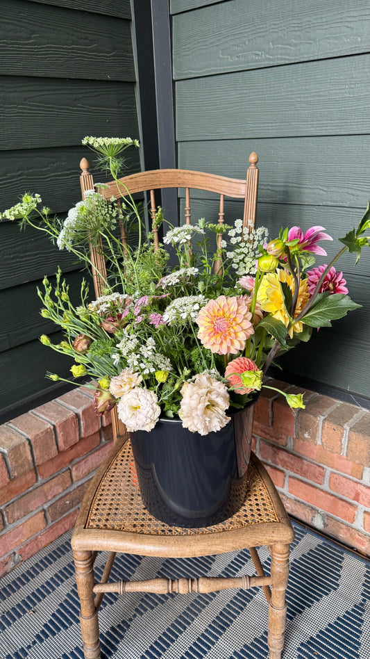 Make your own bouquet bucket
